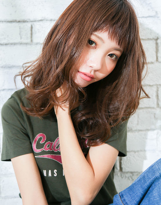 ガーリーミディアムパーマスタイル 関西で人気の美容室luxbe ラックスビー