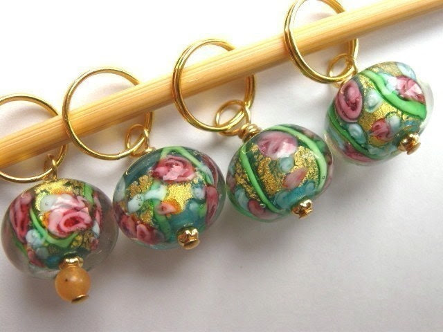 Knitting Stitch Markers - Summer meadow  - Handmade lampwork glass, made with 24 carat gold - Set of 4