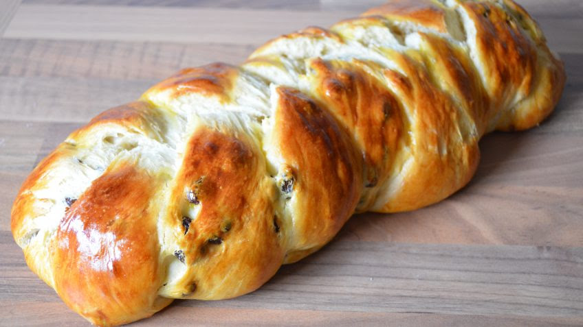 Hefezopf Mit Rosinen Rezept