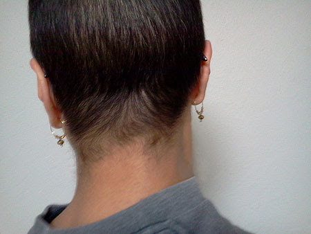 毛が伸びてきた後頭部 ｊｉｎのアリバイにならない日記