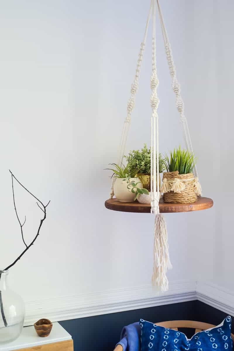 EASY DIY FLOATING SHELF WITH MACRAME STRINGS