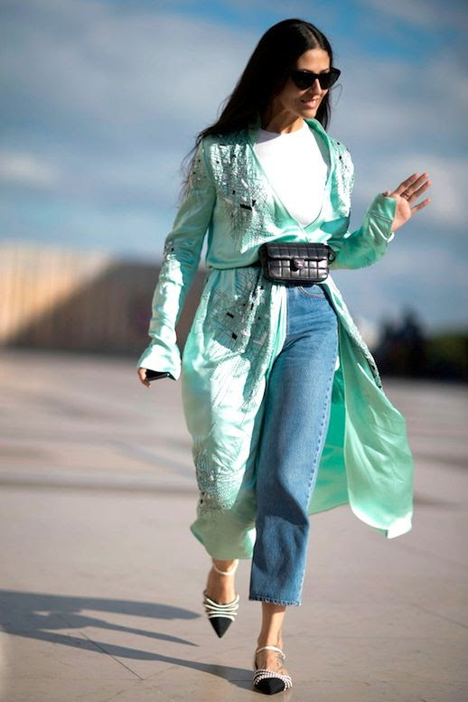 Le Fashion Blog Street Style Sunglasses Teal Kimono Jacket White Tee Mini Bag Around Waist Pointed Toe Embellished Flats Via Elle Spain