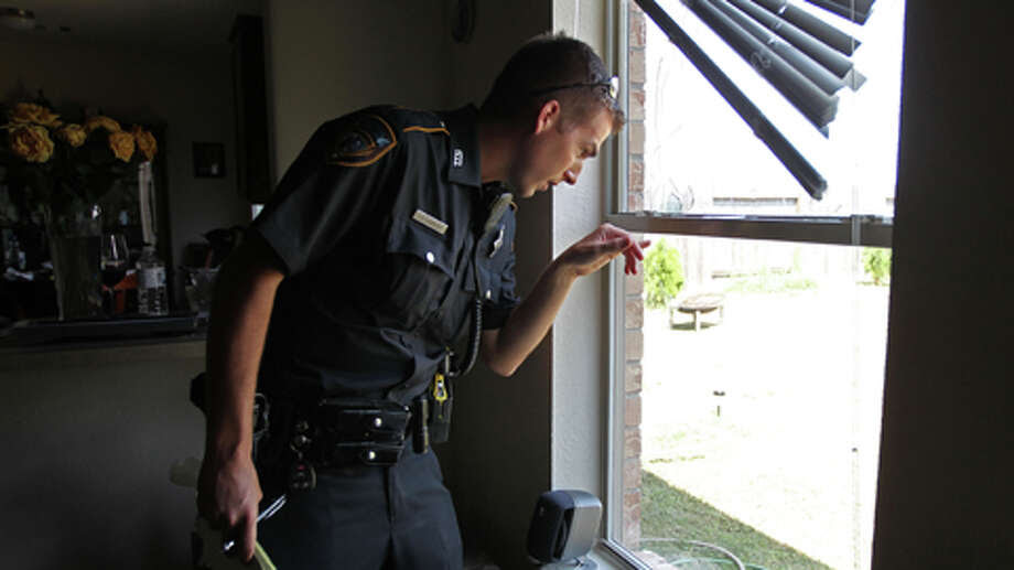 20+ reasons burglars target your homeFinancial website Credit Donkey has outlined the number of ways that a burglar can get the best of you and it will likely make you want to take a second look at your homestead. Photo: James Nielsen, . / © Houston Chronicle 2012