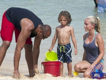Kendra, Hank Baskett and kid, Hank Baskett IV