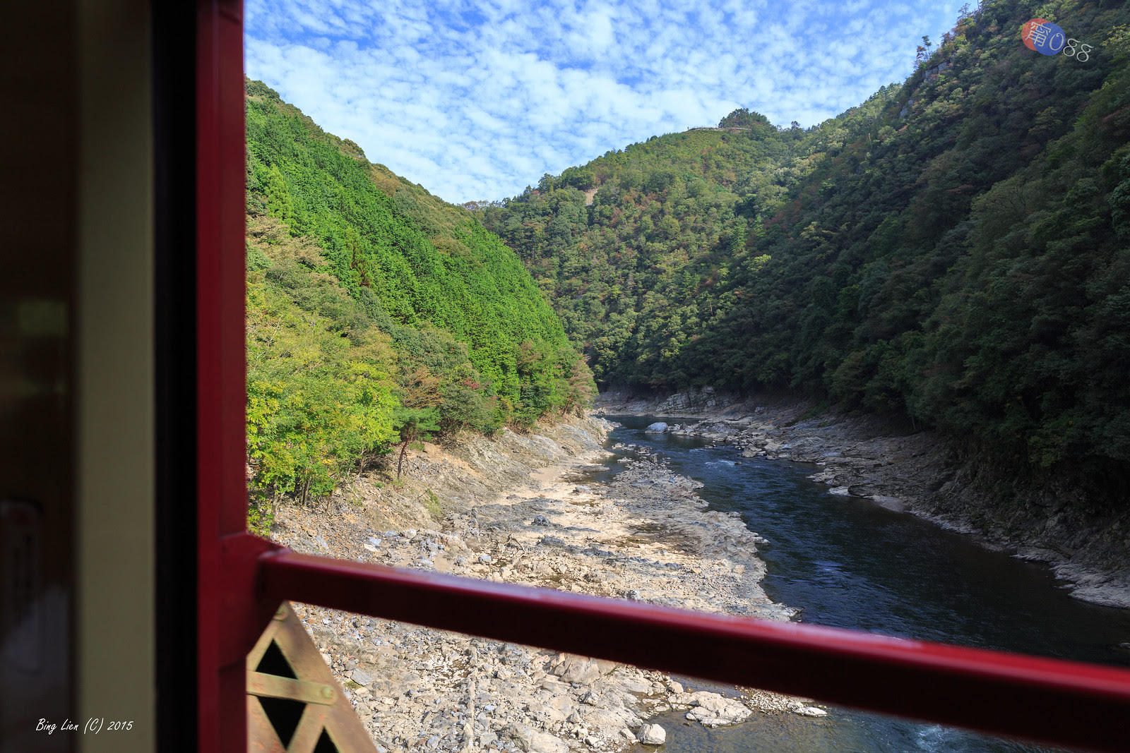 WATER_BING6222_LR