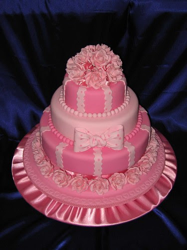 Pink Wedding Cake Photos