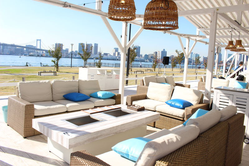 The q Beach In Toyosu で豊洲市場直送シーフードbbq 東京都 トラベルjp 旅行ガイド