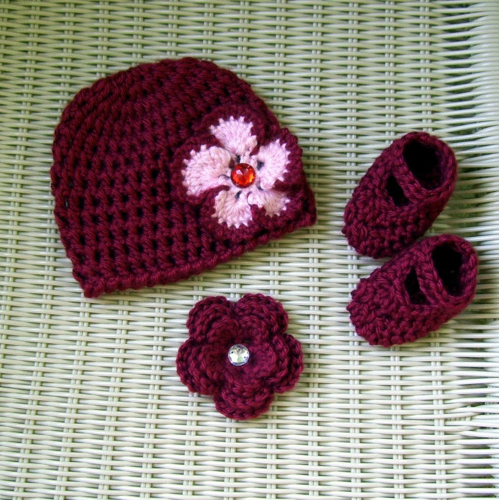 RESERVED for MOMADONNAS - Crocheted Hat & Mary Janes Red- Interchangeable Flowers Newborn Girl