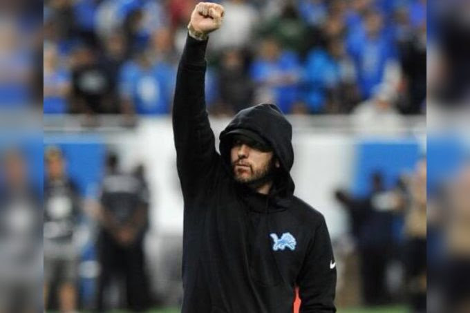 Eminem Does Coin Toss For Detroit Lions' Season Opener 