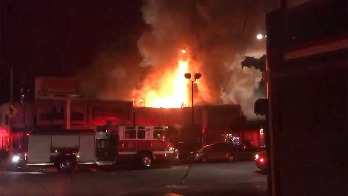 CALIFORNIA: 9 muertos en incendio durante una fiesta