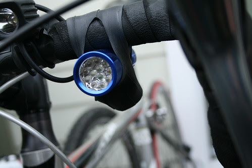 Mounting the $5 flashlight