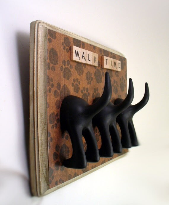 Dog Tail Leash Holder - Triple Paw Paws - Personalize It