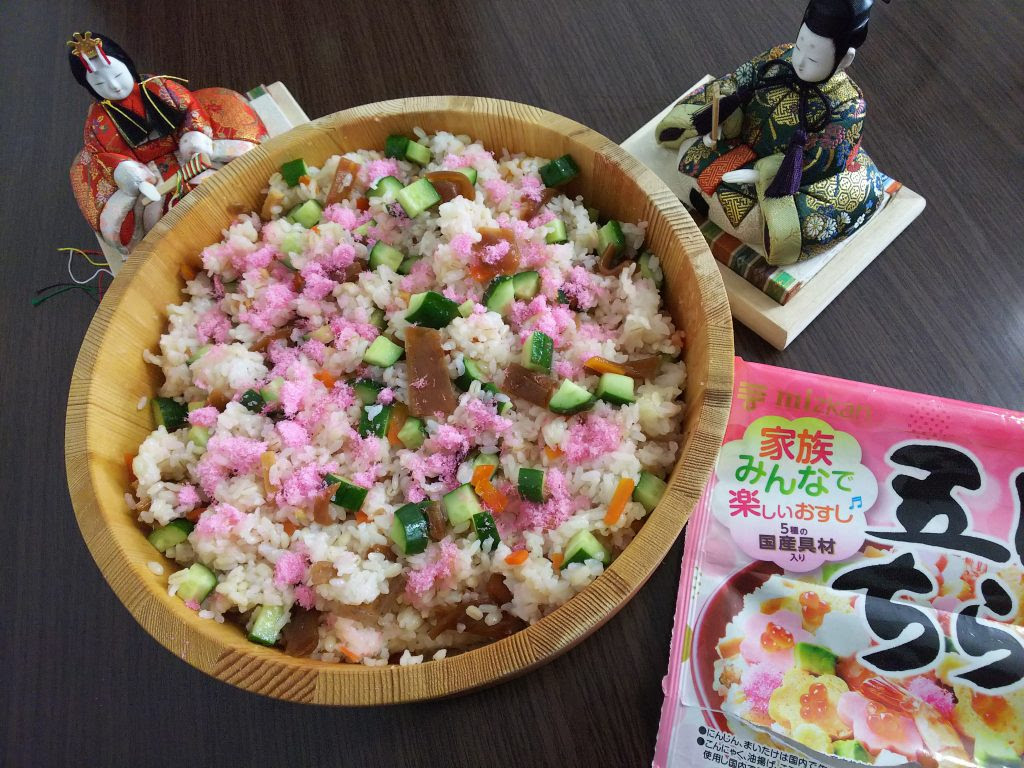 我が家のひな祭り 食物アレルギー体験レポーター岡夫婦