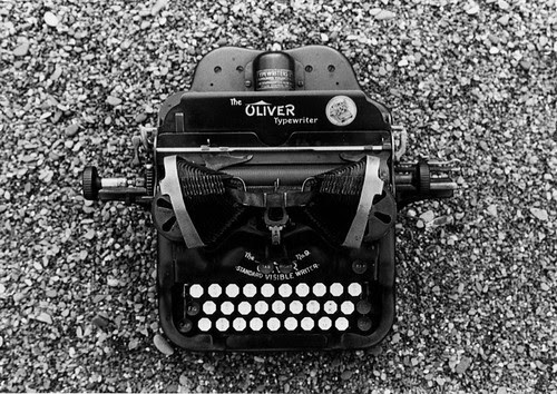 typewriter.jpg