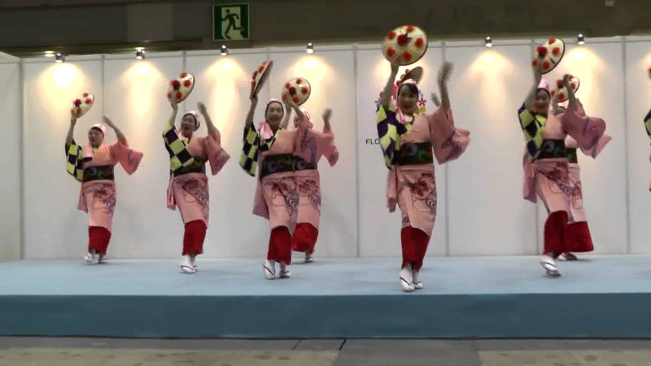 中学で必修科目になったダンスとは ーフォークダンスー アキコダンスプロジェクト
