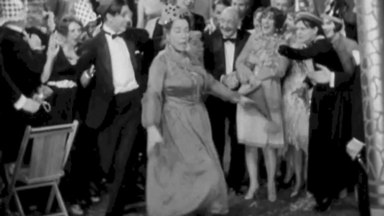Jack Hylton - Happy Days Are Here Again (1930) - YouTube