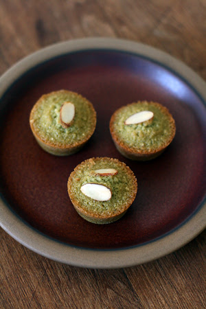 Matcha Financiers