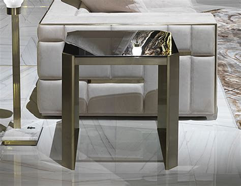 nella vetrina visionnaire ipe cavalli barrett smoked glass