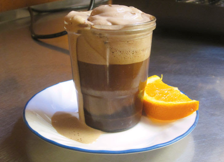 Wh caffe medici serve.jpg