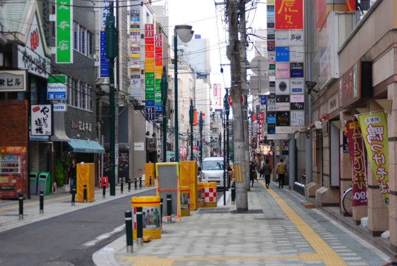 alley