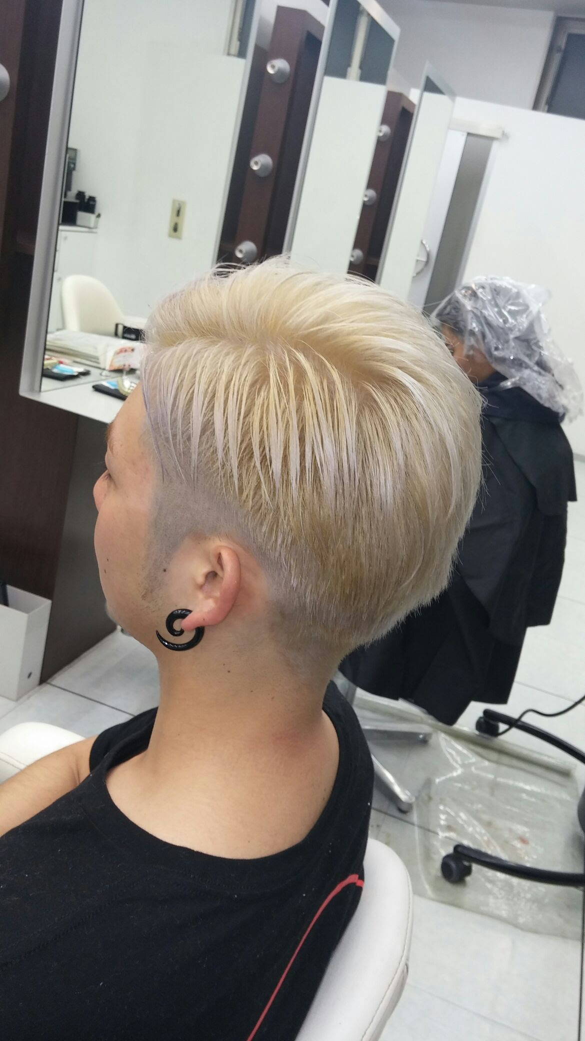 ネオ ネオ七三 クレア茅ヶ崎オフィシャルブログ 奇抜 茅ヶ崎 茅ヶ崎美容室 美容院 湘南 ホワイトカラー メンズ 刈り上げ ｃｒｅａ ｃｒｅａ茅ヶ崎 秋