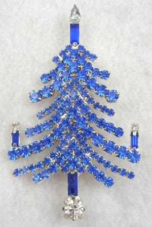Christmas tree pin