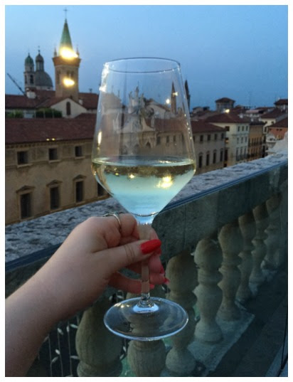 raising-a-glass-to-vicenzaoro