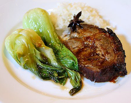 Echine laquée et Bok Choi