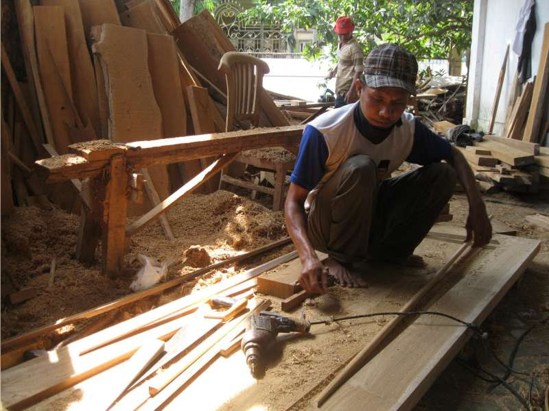 Produk Mebel  Kayu  Jati Bojonegoro Dikenal Bagus 