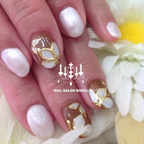 冬の上品なお花アートネイルサロン 美nail Add 神戸市北区北五葉1 6 1hp Http Www Bnail Jp Nail Nails Nailart Gel Nail Kobe ネイル ネイルアート ジェルネイル ネイルデザイン 神戸市北区ネイルサロン ネイルサロン美nail 美nail ネイルサロン美nail西