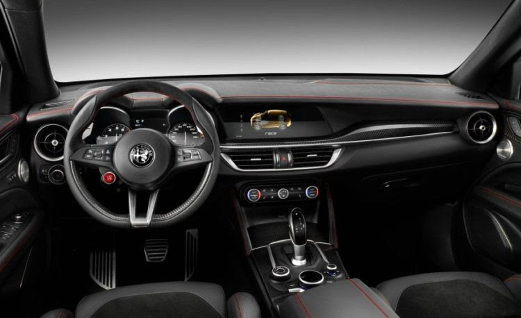 2018-Alfa-Romeo-Stelvio-108-1-876x535