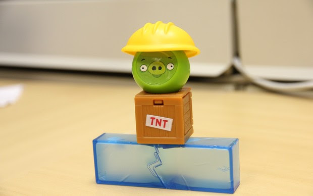 http://s.glbimg.com/po/tt/f/620x388/2012/09/20/angry_birds_8.jpg