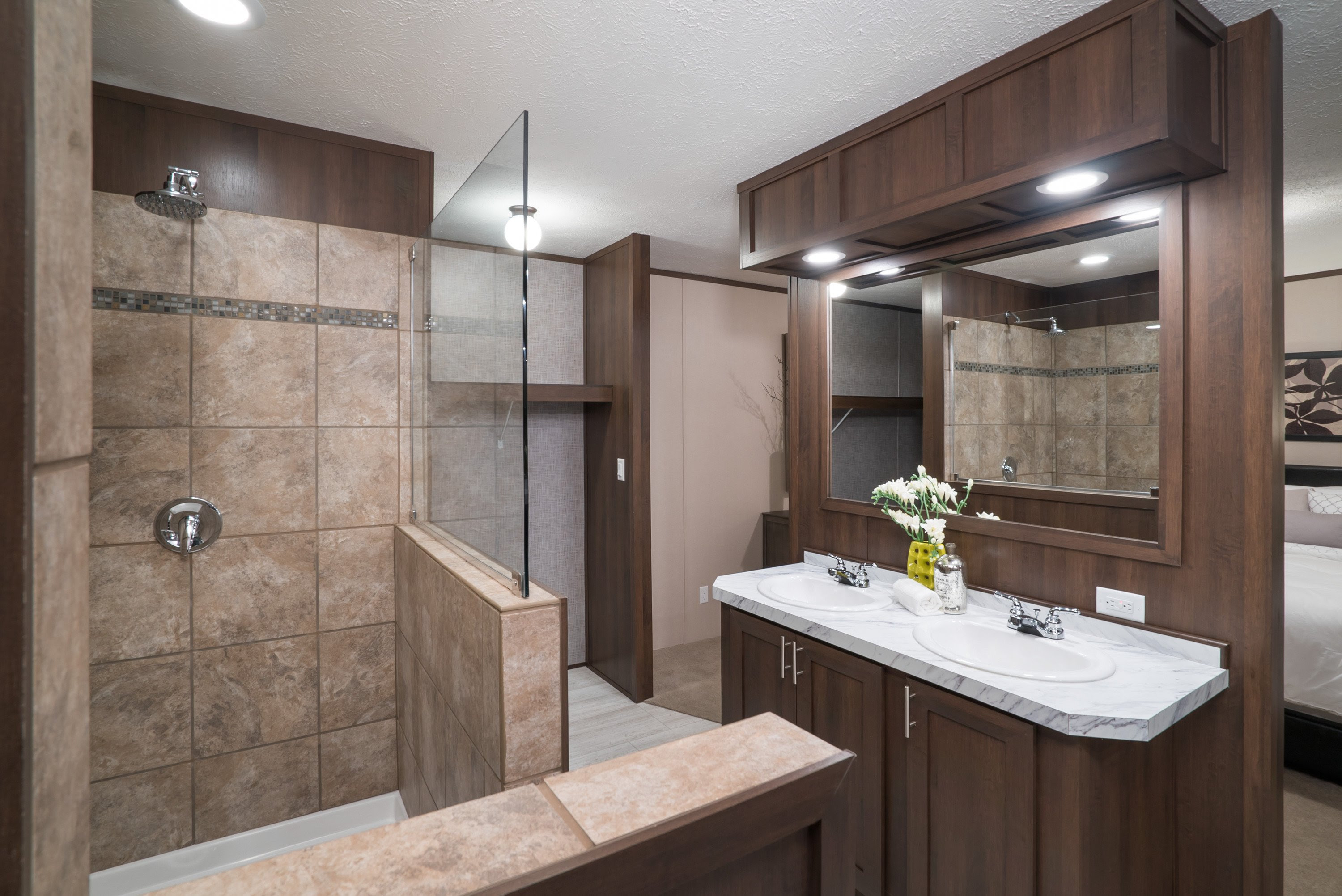 do mobile homes come furnished