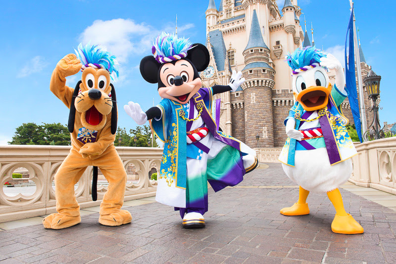 東京ディズニーランドと東京ディズニーシー 夏のスペシャルイベントの新コスチュームを発表 7月9日 8月31日開催 トラベル Watch