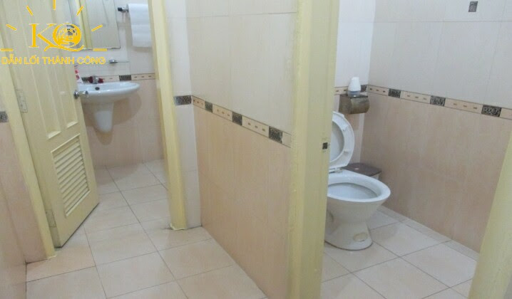 Hình chụp toilet 