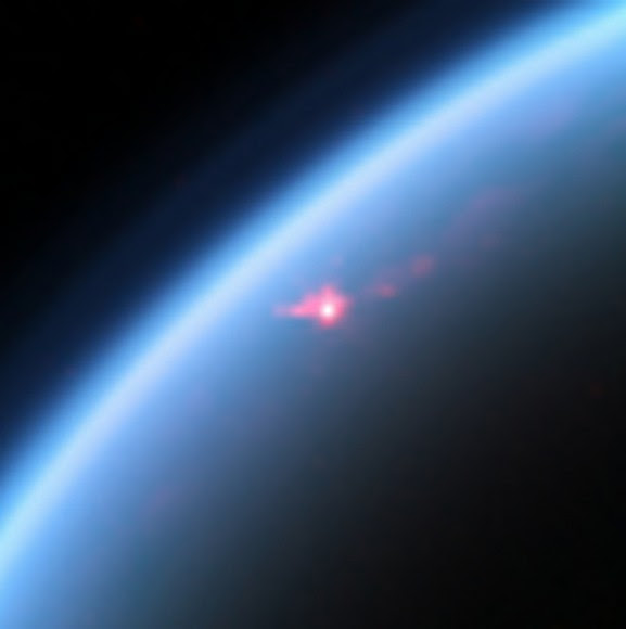 Cassini VIMS image of specular reflections in one of Titan's lakes from a flyby on July 24, 2012 (NASA/JPL-Caltech/SSI/Jason W. Barnes et al.)