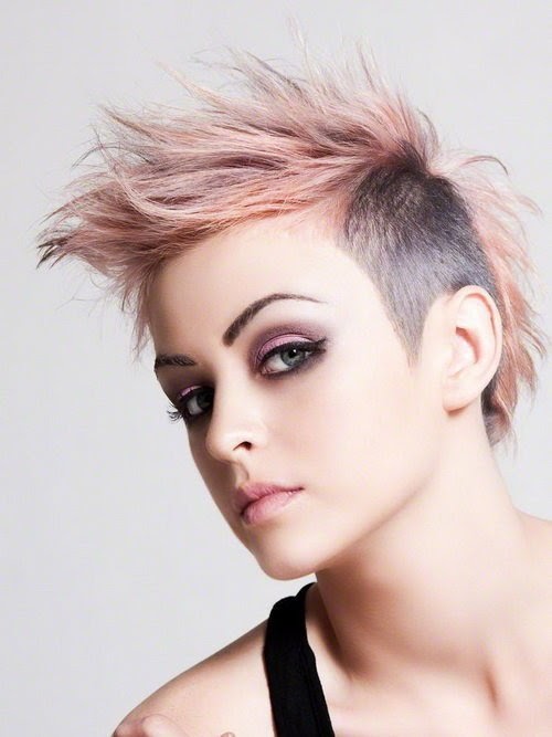 Hairstyles Of The 70S For Short Hair - 21 Classy 70s hairstyles Ideas - Feed Inspiration : A great style that is casual and will take no time at all to put together in the morning.