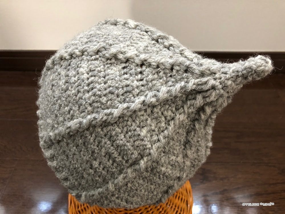 無料編み図 キッズ用引き上げ編みのどんぐり帽子 かぎ針編みの無料編み図 Atelier Mati