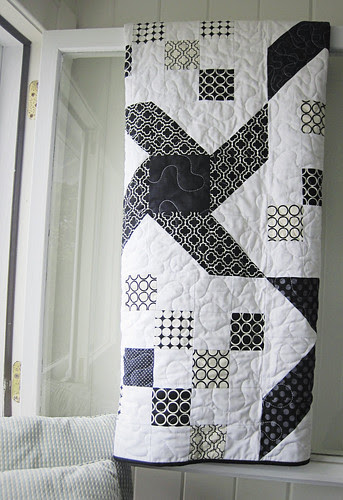 black and white quilt 4