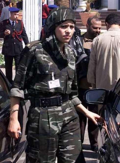 Gaddafi's All Female Bodyguards (38 pics)
