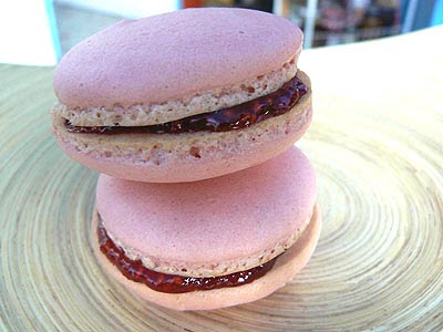 macarons framboises 2 .jpg