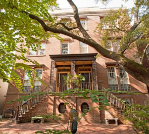 Mrs Wilkes Dining Room Savannah / Food Picture Of Mrs Wilkes Dining Room Savannah Tripadvisor / Located in historic landmark district.