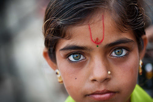 Eyes, Dwarka