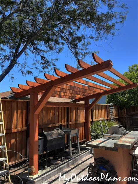 diy  post cantilevered pergola  garden plans