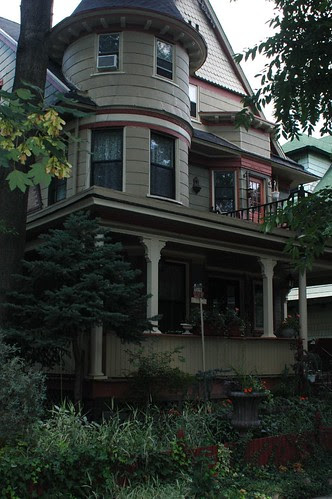 House in South Midwood