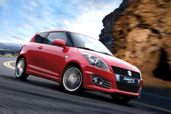 スイフトスポーツ Zc32s の口コミ 評価まとめ 日本が誇るピュアなホットハッチ 車知楽