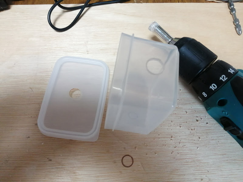 睡蓮鉢の濁り対策のためソーラー噴水を濾過装置に改造 Diy引き篭り部