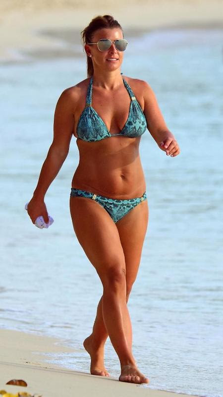 Coleen Rooney diện bikini khoe dáng sexy