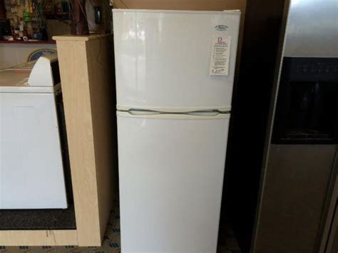 Get special offers & fast delivery options with every . Whirlpool White 10 cubic foot Top Mount Refrigerator