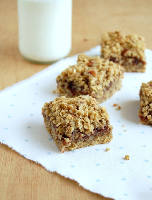 Back to school raspberry granola bars / Barrinhas de granola e geléia de framboesa